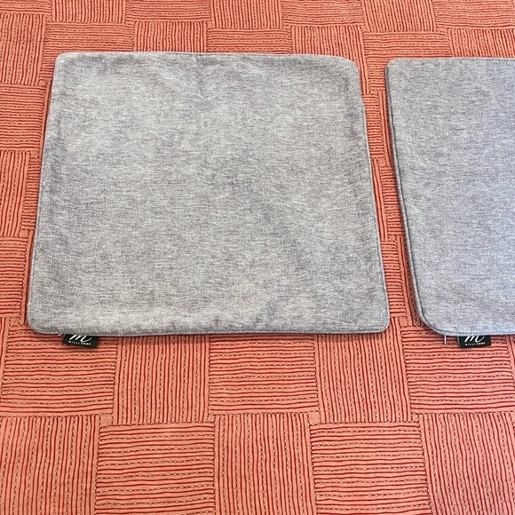 Milli Home soft chenille lilac throw pillow / cushion covers , zip close - Picture 4 of 9